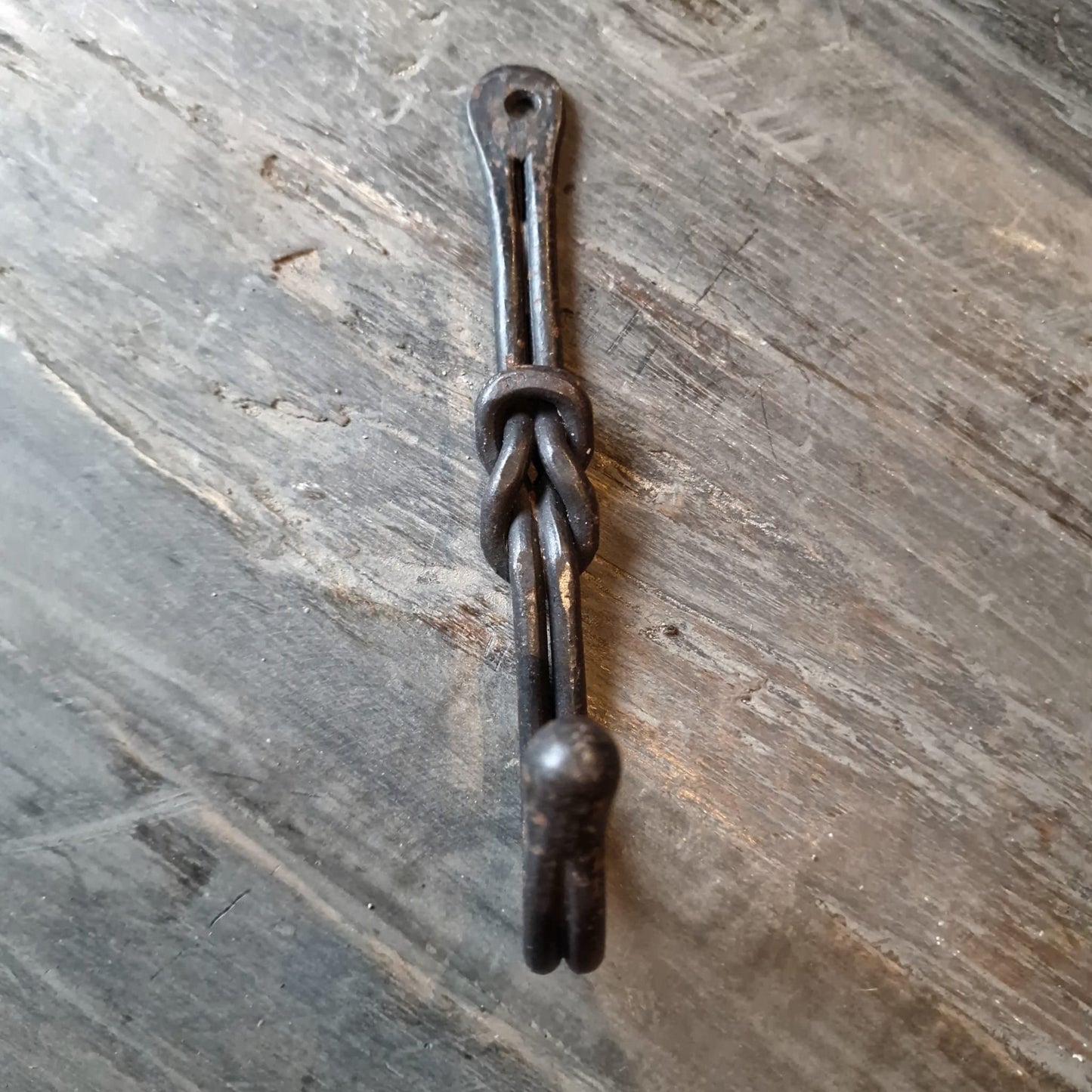 Haak met Knoop