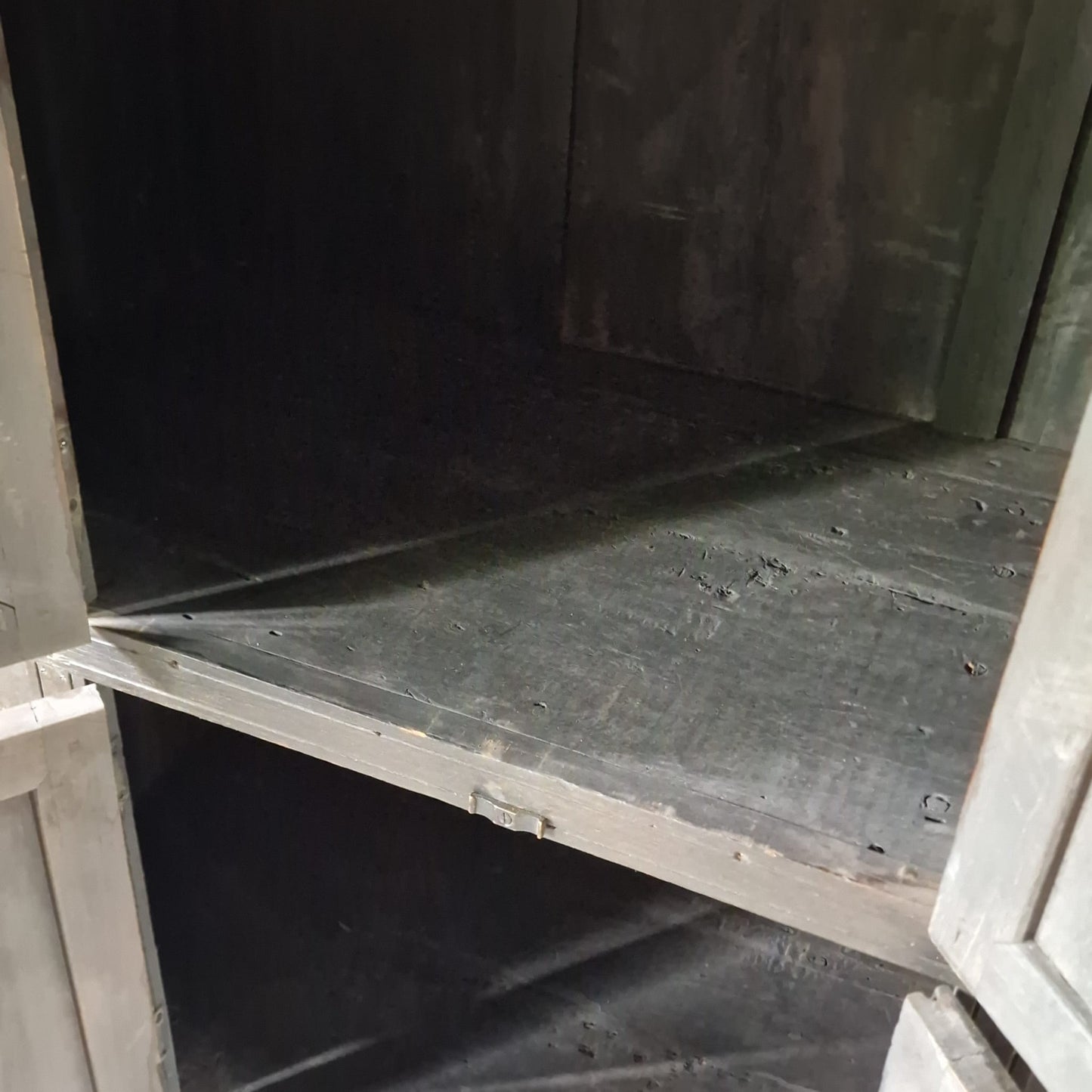 Unieke Kast van Oud Hout