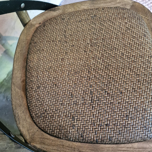 Houten Stoel met Kruisrug