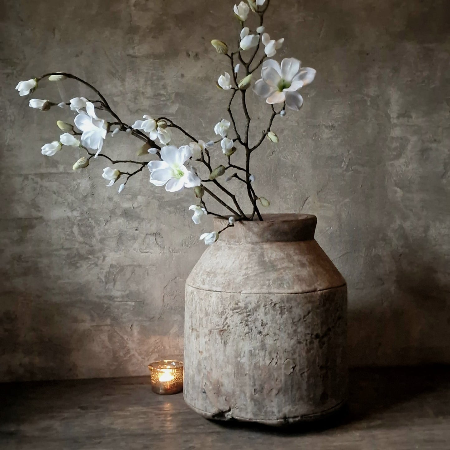 Kunsttak Magnolia in Bloei