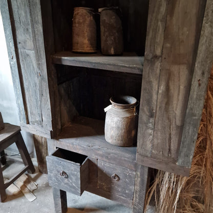 Kast van Driftwood