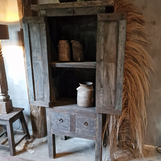 Kast van Driftwood
