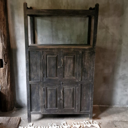 Unieke Kast van Oud Hout