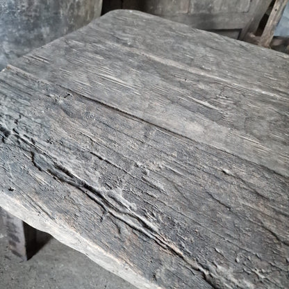 Houten Bijzettafel Old Barn