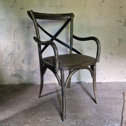 Houten Stoel met Kruisrug en Armleuning