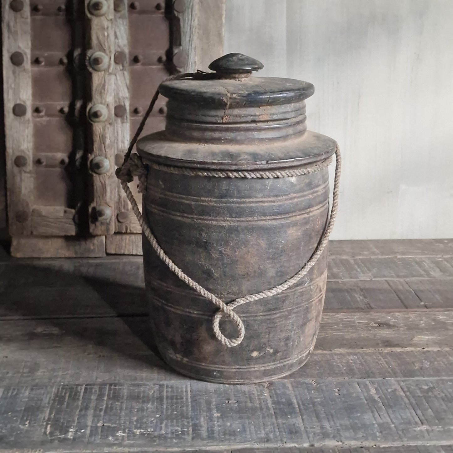Nepalese Houten Pot met Deksel #1