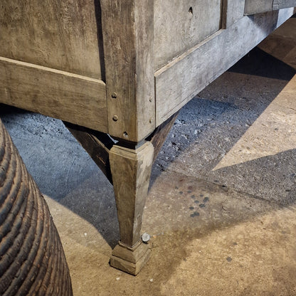 Antieke Kast HOFFZ INTERIOR