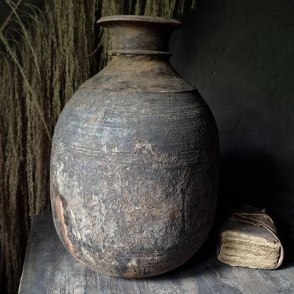 Houten Nepalese Kruik MM SELECTED