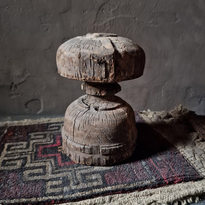 Oud Houten Ornament