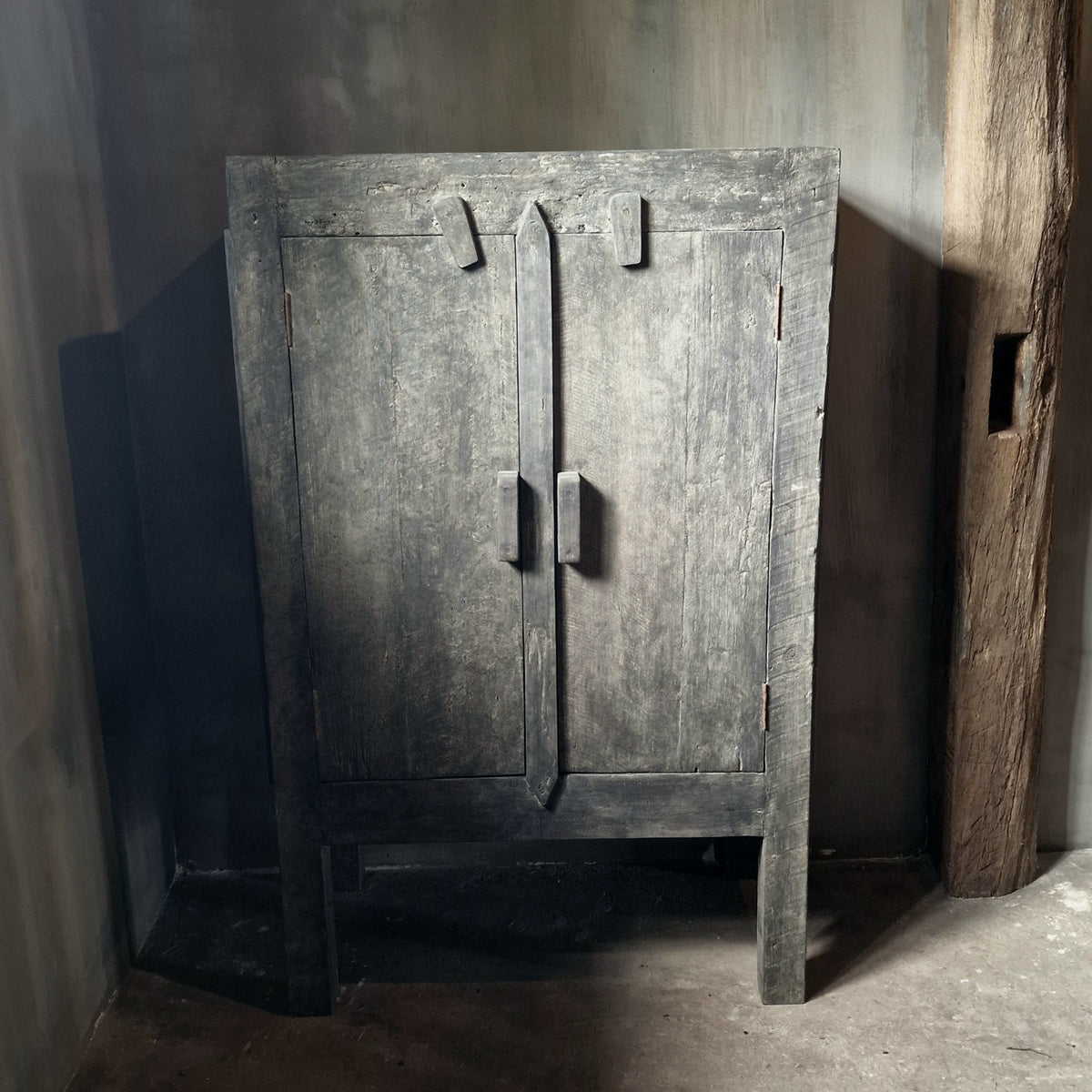 2 Deurs Kast Old Farm AURA PEEPERKORN