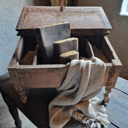 Authentieke Schrijflessenaar India HOFFZ INTERIOR