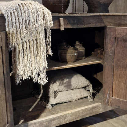 Antieke Kast HOFFZ INTERIOR