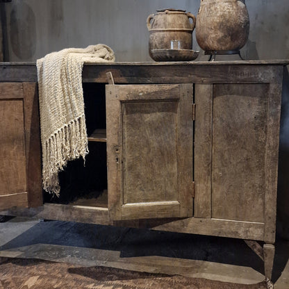 Antieke Kast HOFFZ INTERIOR