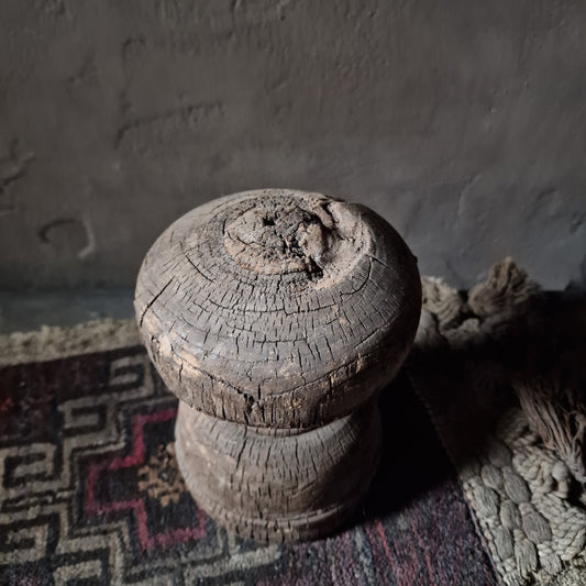 Oud Houten Ornament