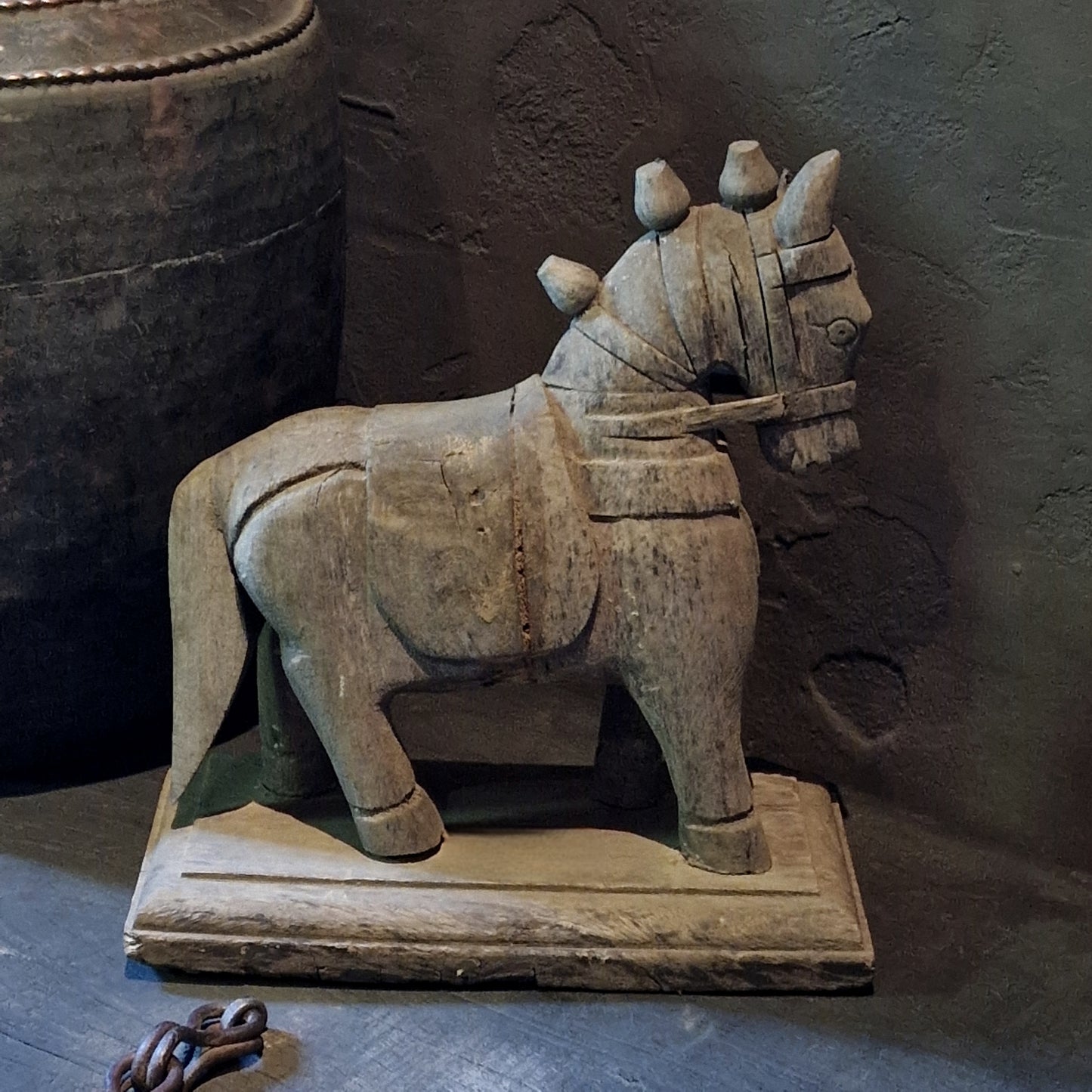 Antiek Houten Paard AURA PEEPERKORN
