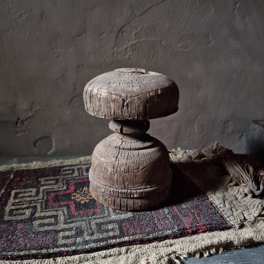 Oud Houten Ornament