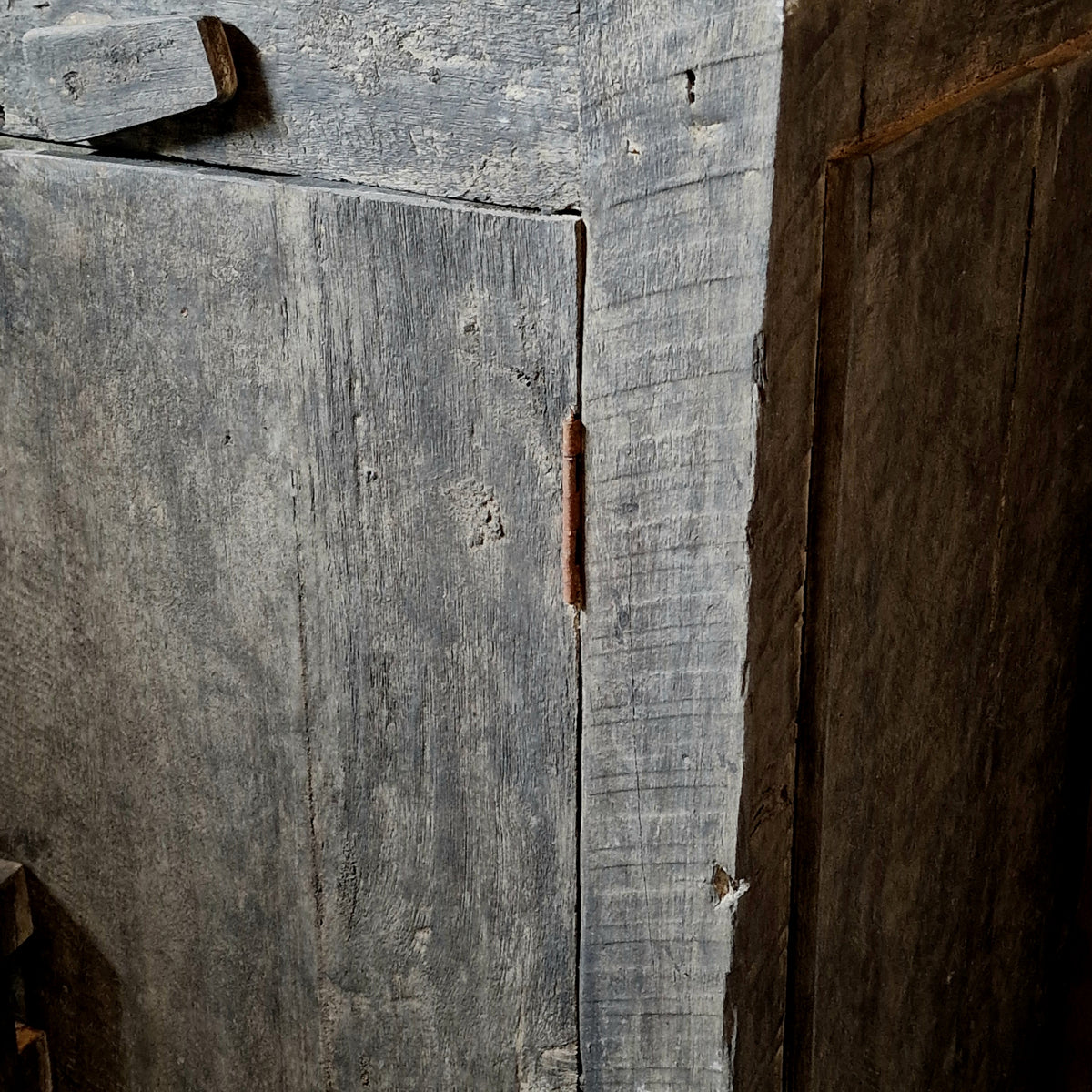 2 Deurs Kast Old Farm AURA PEEPERKORN