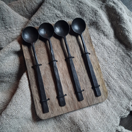 Set Van 4 Koffielepels Old Black AURA PEEPERKORN